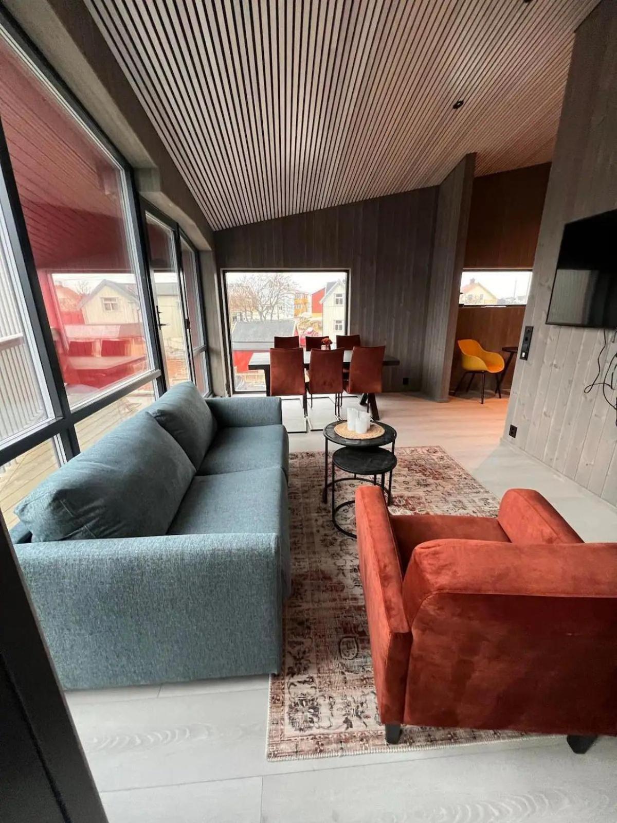 Stilren Leilighet I Henningsvaer Bagian luar foto